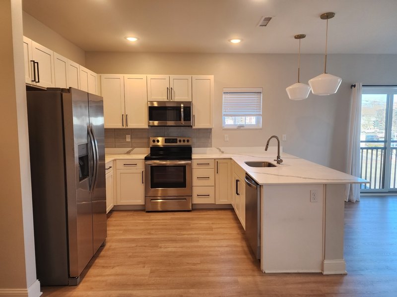 21 Raymond Avenue 216 property image