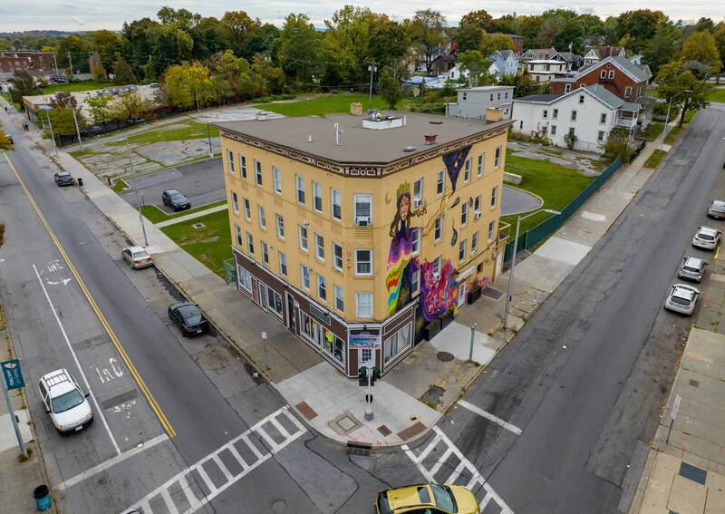 468 Main Street - 7 property image